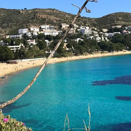 شقة Roses Beach روساس