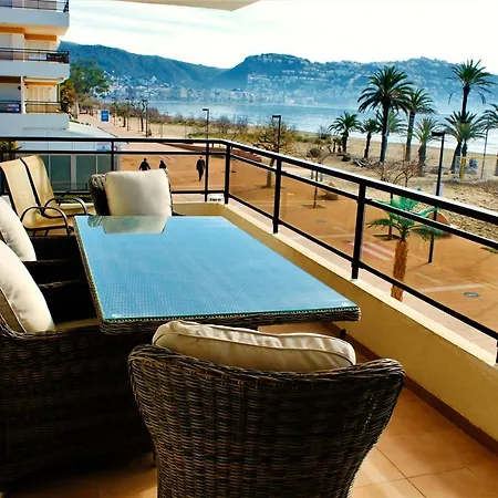 Roses Beach *