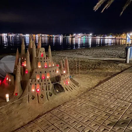 Roses Beach شقة روساس