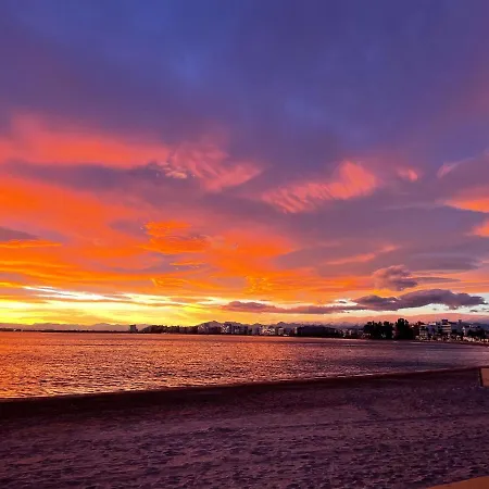 شقة Roses Beach *